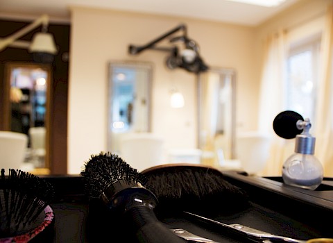 Salon Hairdesigner in Oldenburg Salon Hairdesigner in Oldenburg