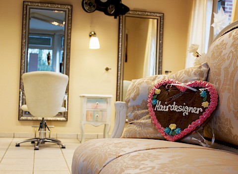 Salon Hairdesigner in Oldenburg Salon Hairdesigner in Oldenburg
